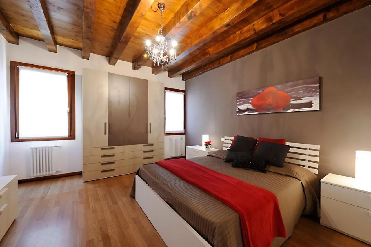 Venice Gran Design Apartments