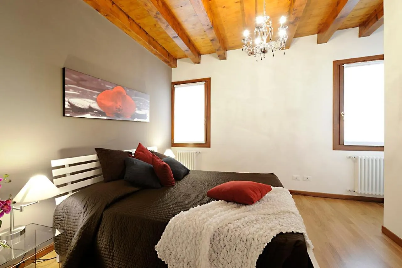 Venice Gran Design Apartments