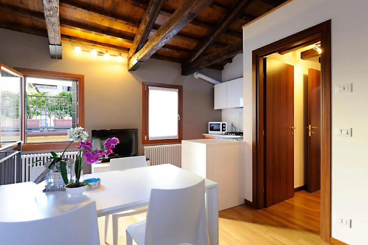 Venice Gran Design Apartments