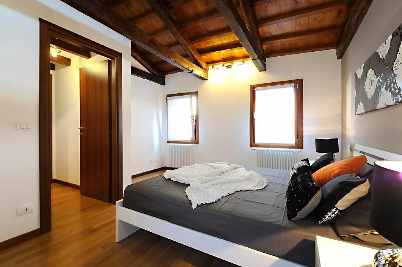 Venice Gran Design Apartments