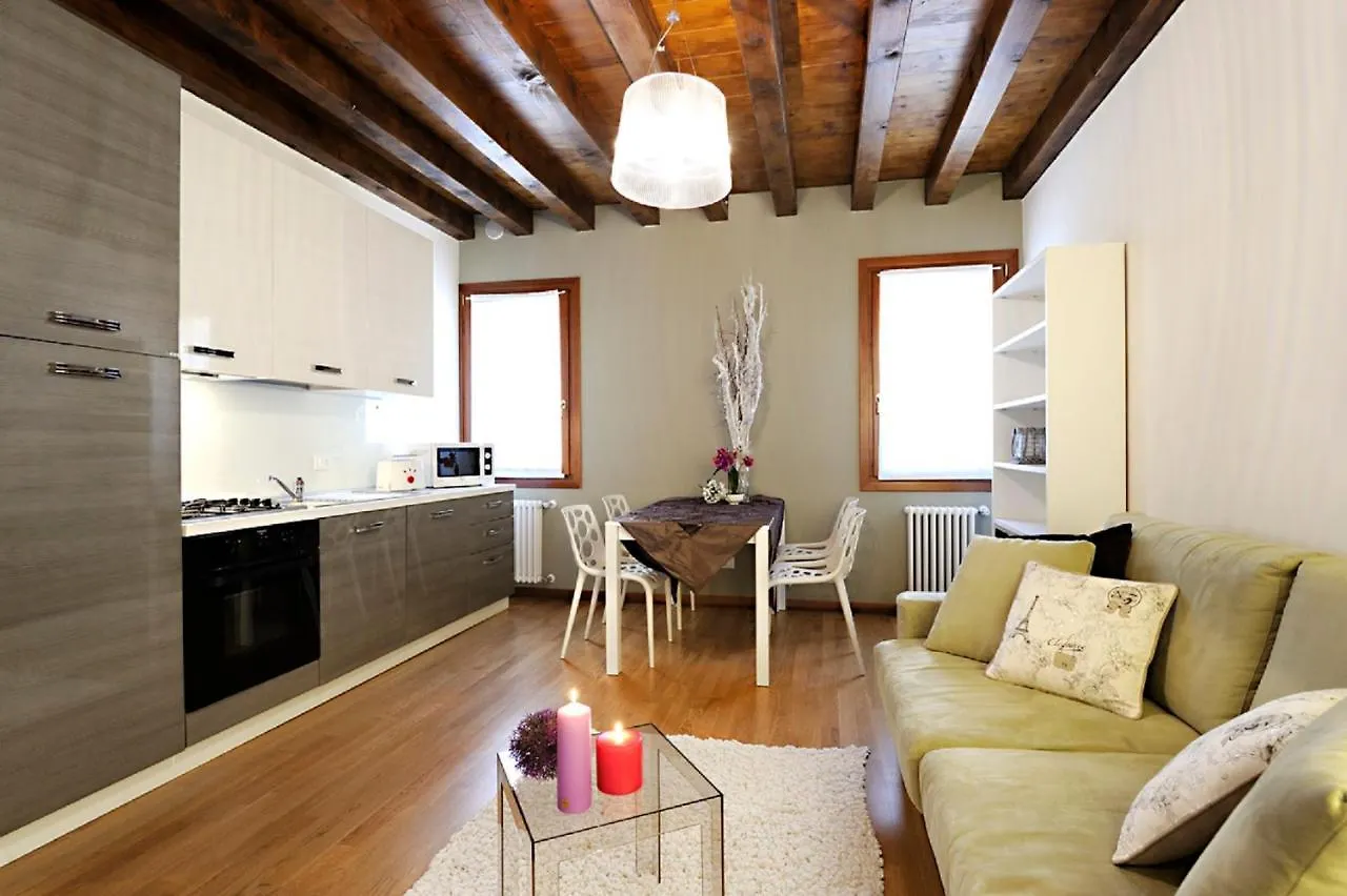 Venice Gran Design Apartments