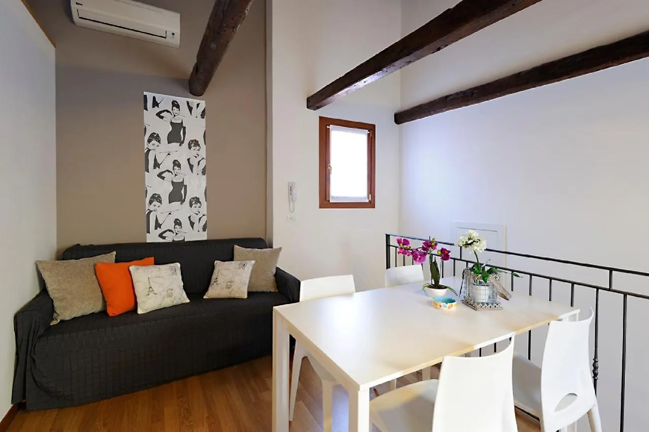 Venice Gran Design Apartments