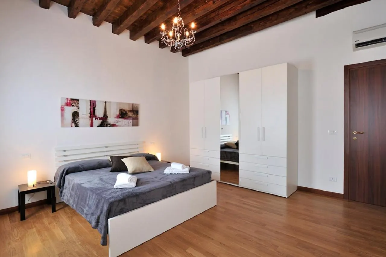 Venice Gran Design Apartments Italy